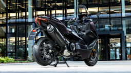 
										Yamaha TMAX 560 complet									