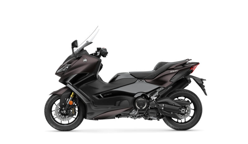 
								Yamaha TMAX 560 complet									