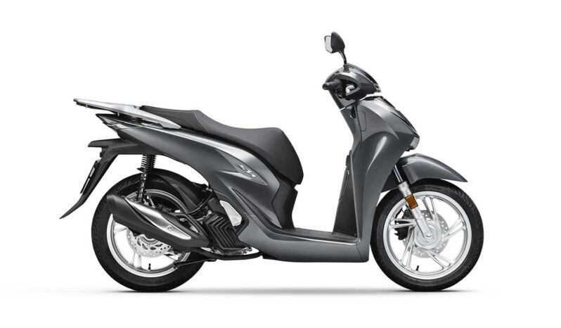 
								Honda SH 125 complet									